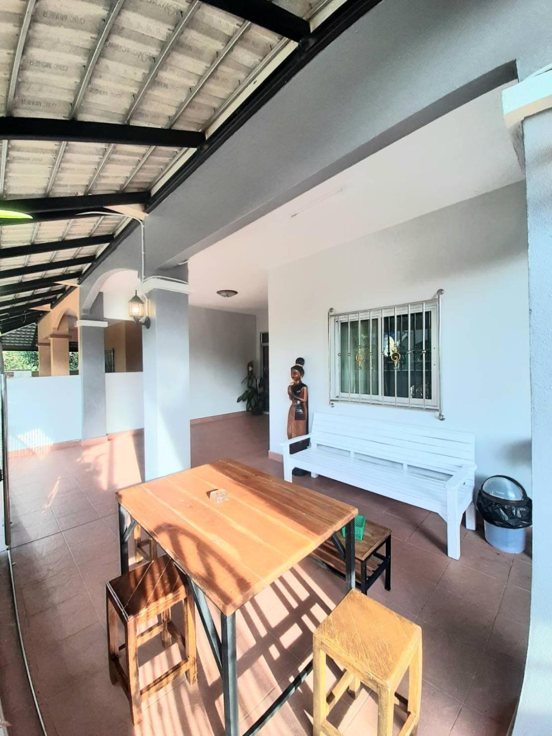 Rutcha Homestay Betong รัชชา โฮมสเตย์ เบตง المظهر الخارجي الصورة